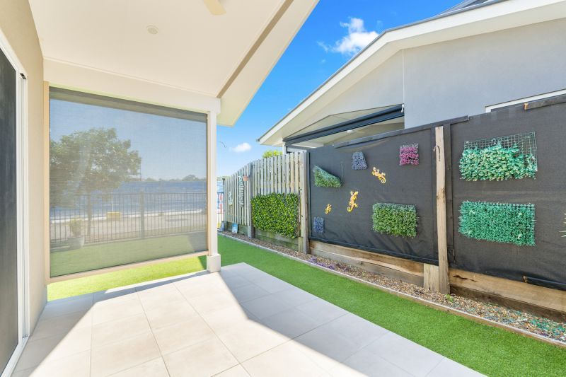 Modern Home – Carefree Lifestyle!