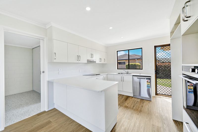 Soothing ocean sounds and coastal breeze!