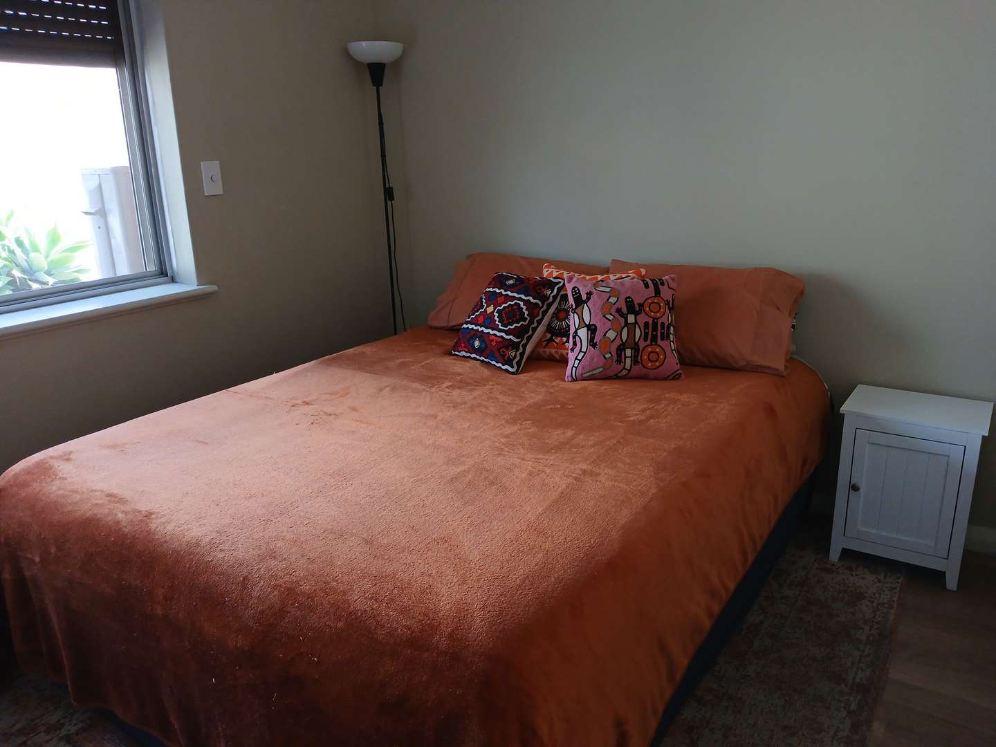 Affordable Room in Tuart Hill, Perth WA – Cat Lovers Welcome 