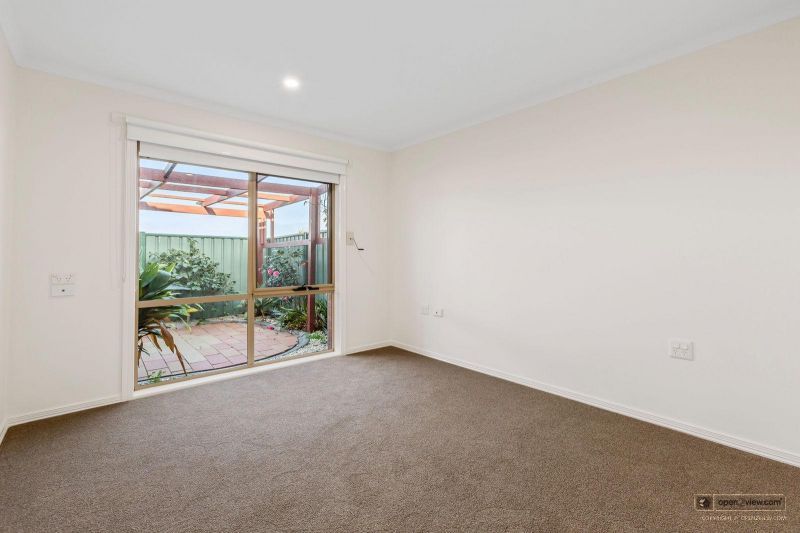 Renovated Retirement Oasis with multiple car parks