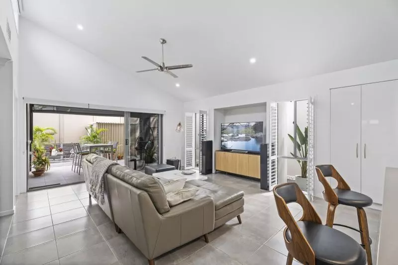 Site 100 - Established Atoll