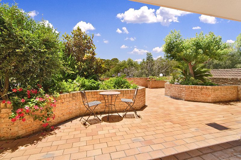 Tranquility in a One Bedroom Refurbished Unit over looking Chatswood Golf Course
