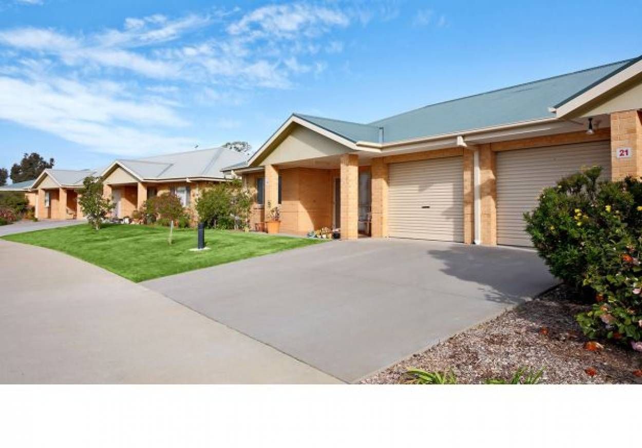 Southern Cross NSW - Karinya Village