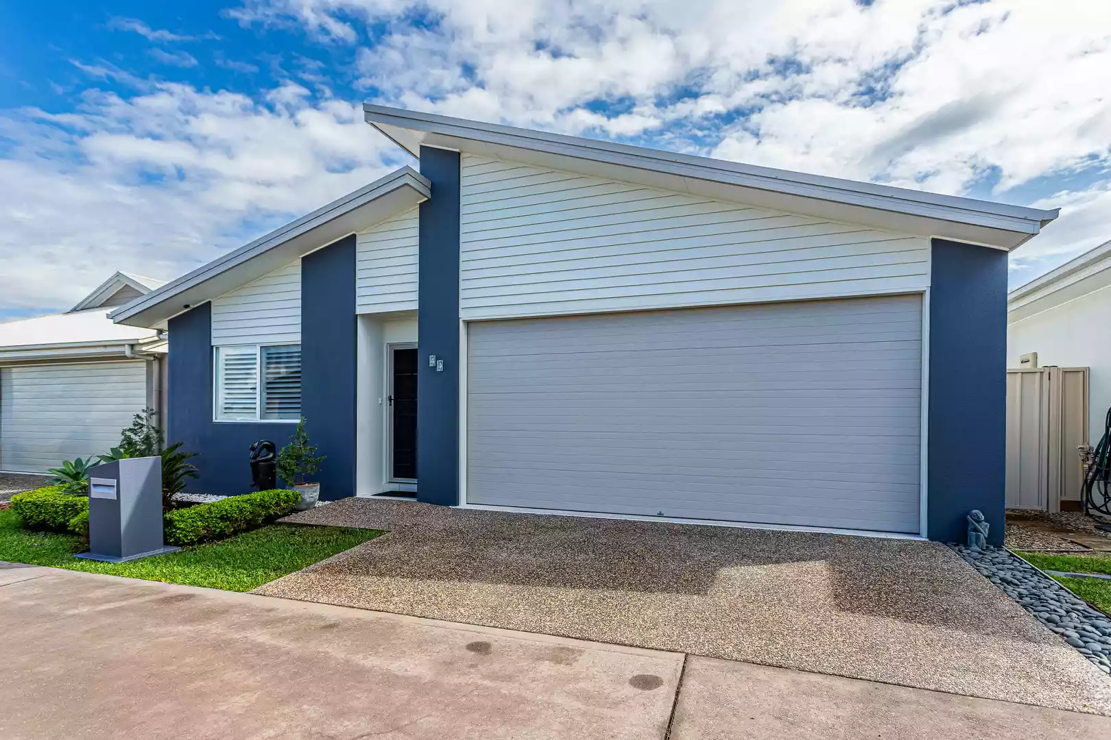 Palm Lake Resort Fern Bay - Immaculately presented