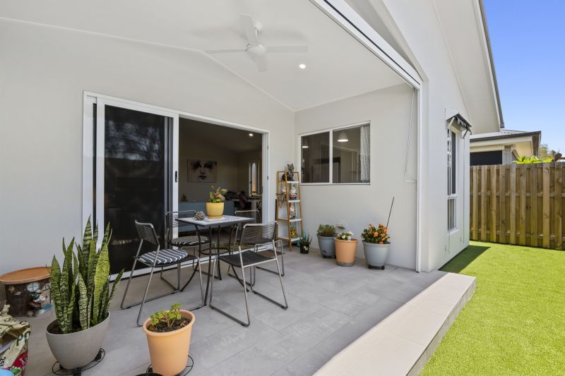 Bright & Spacious 2 bedroom Home + Study