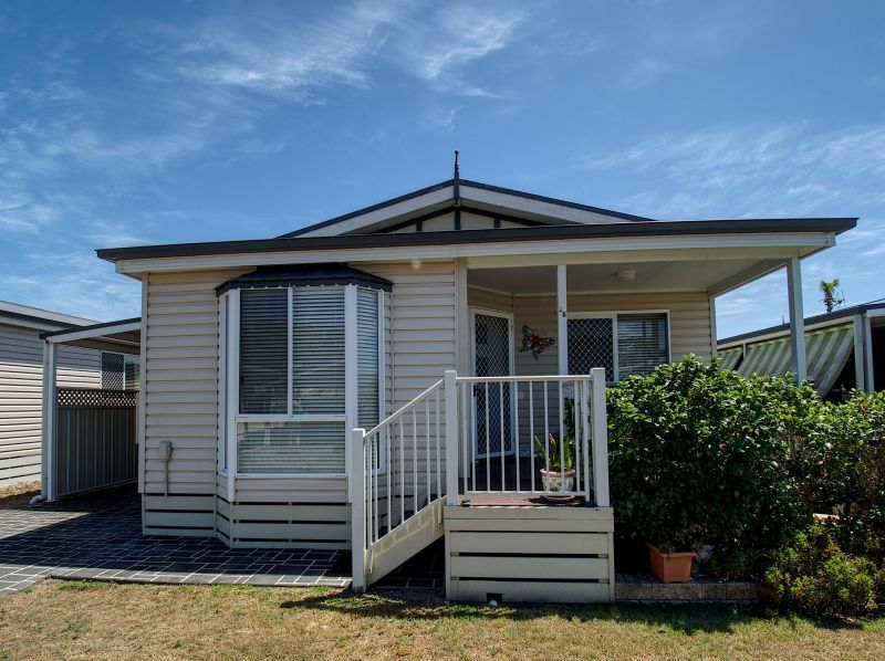 Crystal Waters Estate site 26