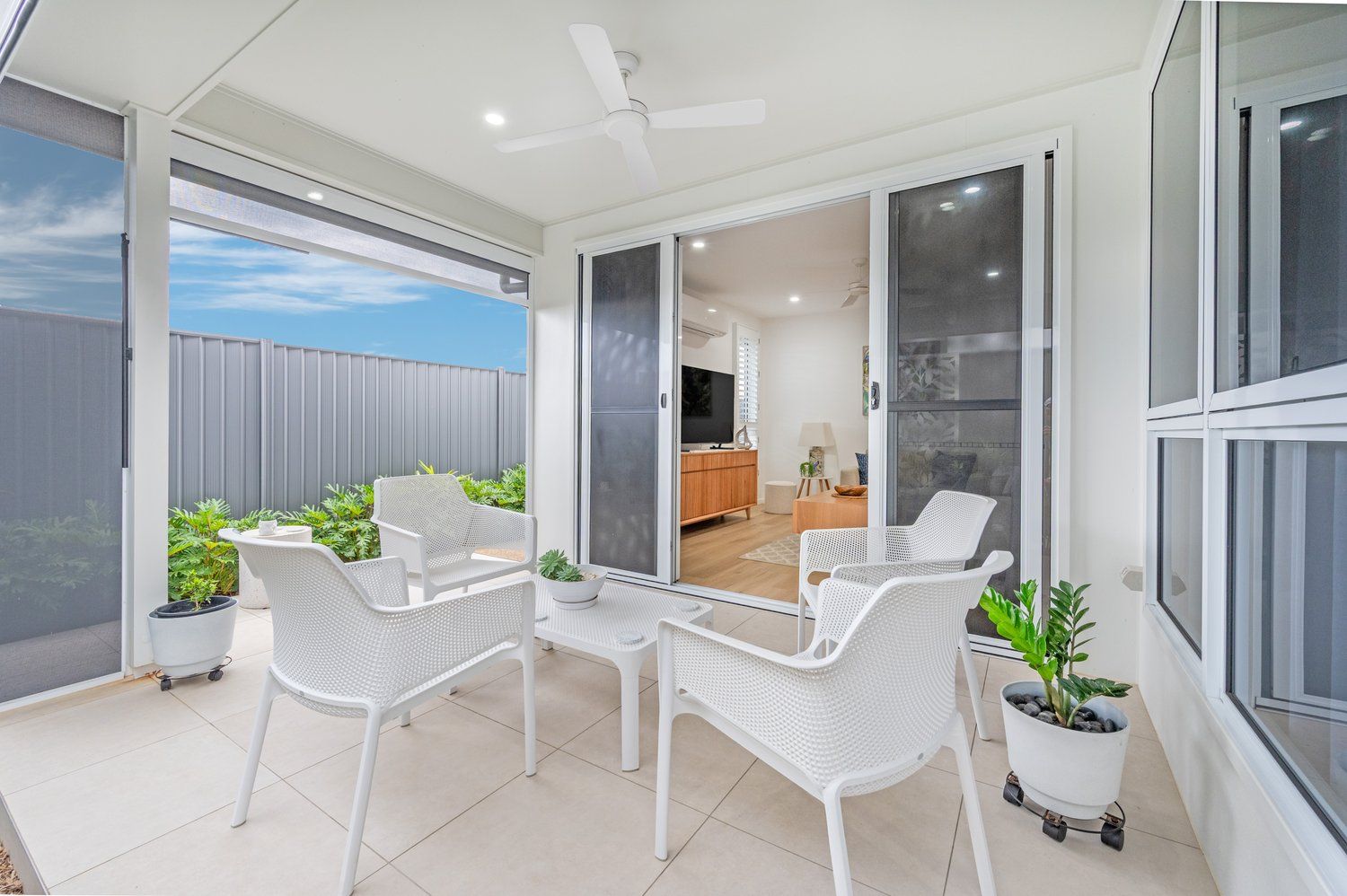 Coral Sea Dreaming -  Spacious Three-Bedroom Retreat