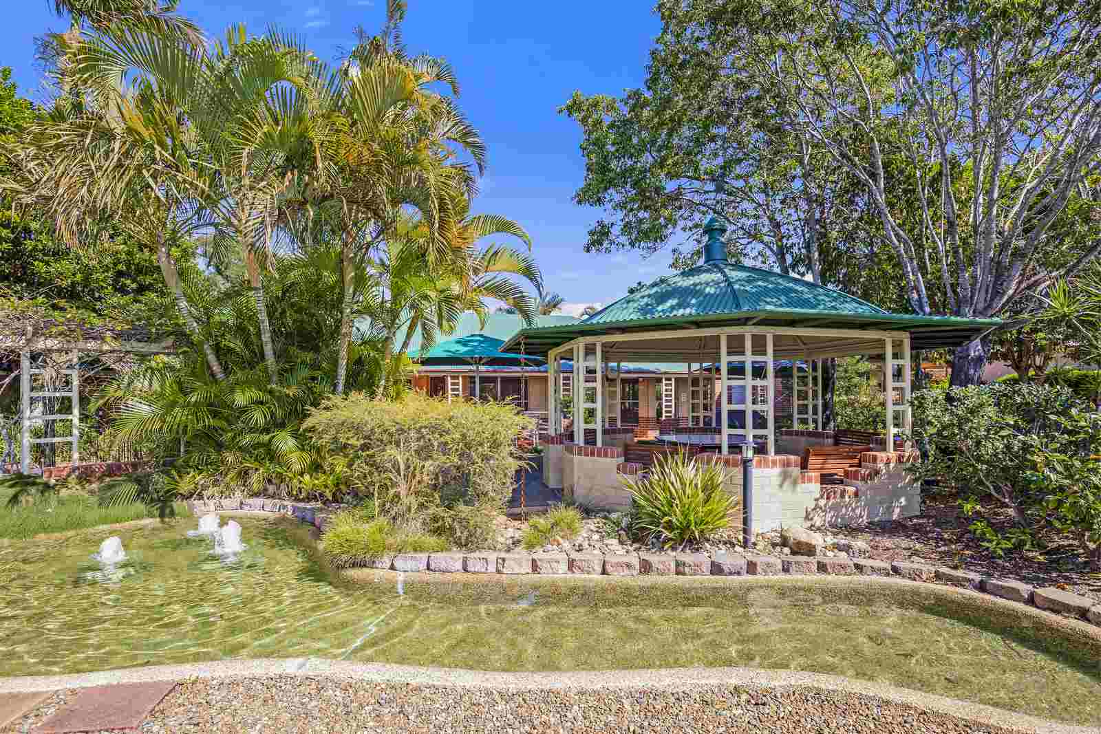 A Relaxing Village Lifestyle in a Central Brisbane Location, Compton Gardens Retirement Community, Aspley