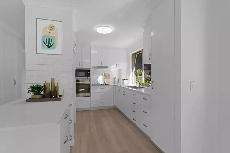 Elevated 2-bedroom villa with scenic views of the trees