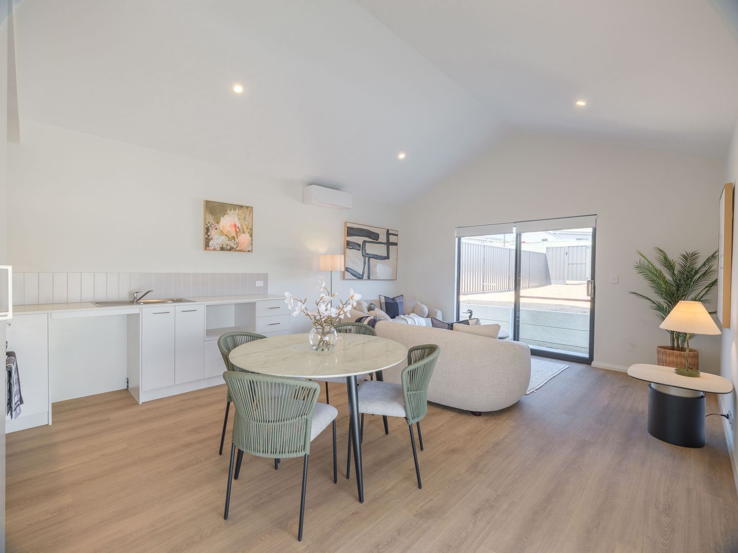 A light-filled Modern 2-bedroom | New Build