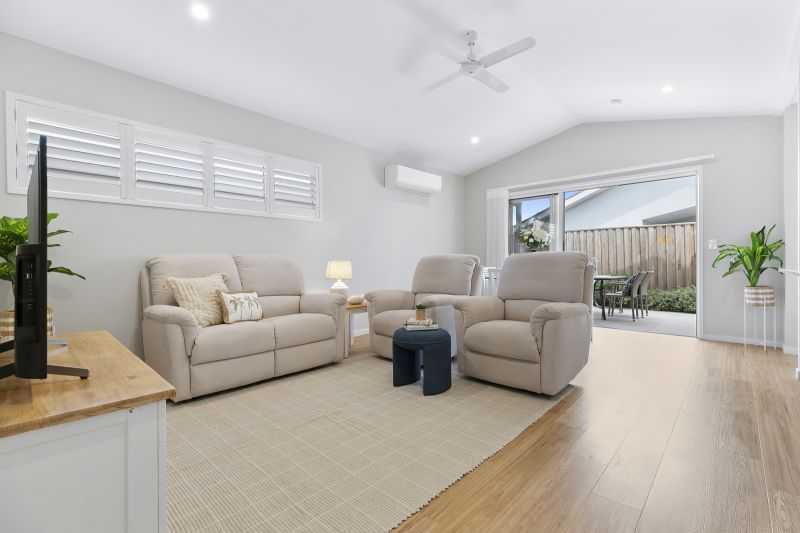 Effortless Living- Modern Charm and Tranquility