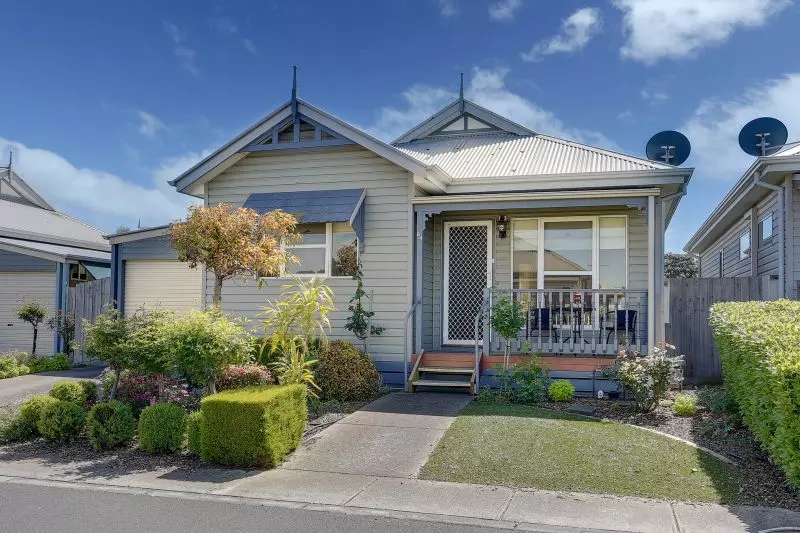 2 bedroom unit in pet friendly community