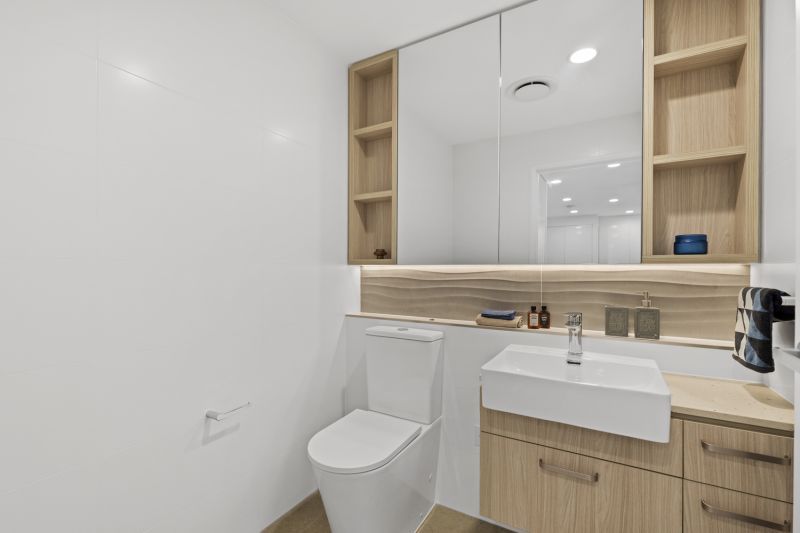 Contemporary east-facing third-floor two-bedroom apartment with reserve views