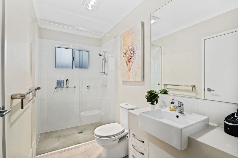 Modern, Spacious Delight!