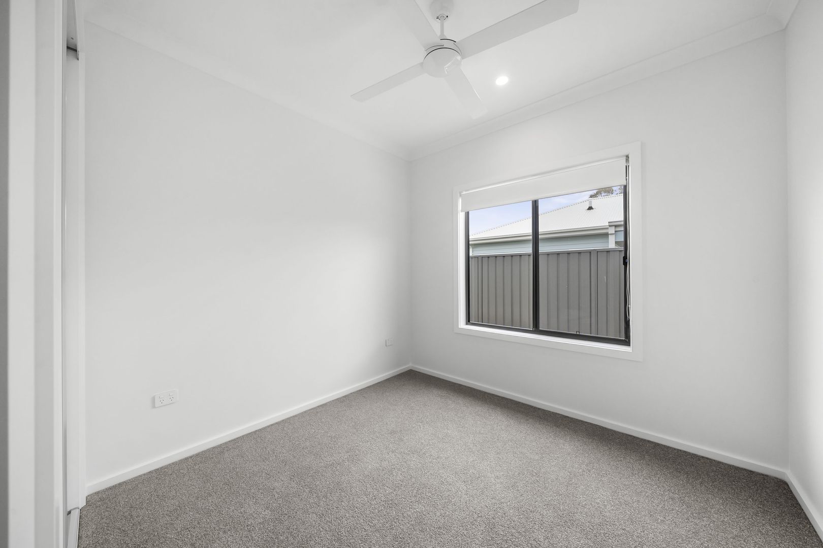 Wodonga Gardens - Spacious 3 bedroom, double carport