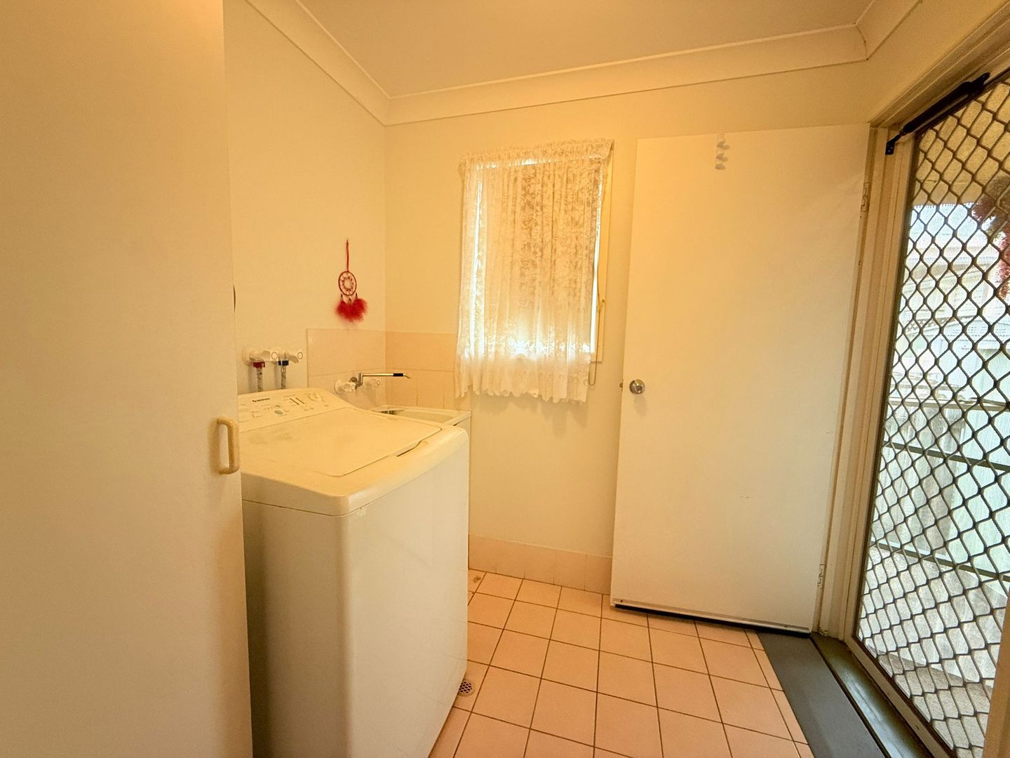 Looking to Move?  Inspect today! - 2 Bedroom tidy home in an Over 50's Lifestyle Complex.