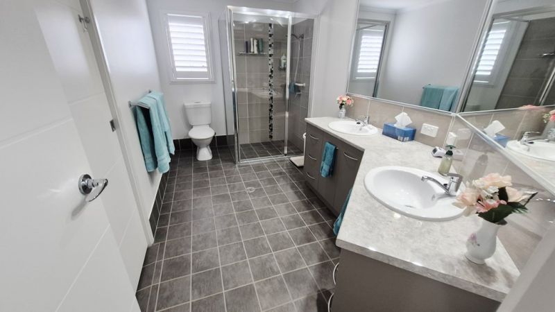 Looking for it's new owner, oversized beauty!