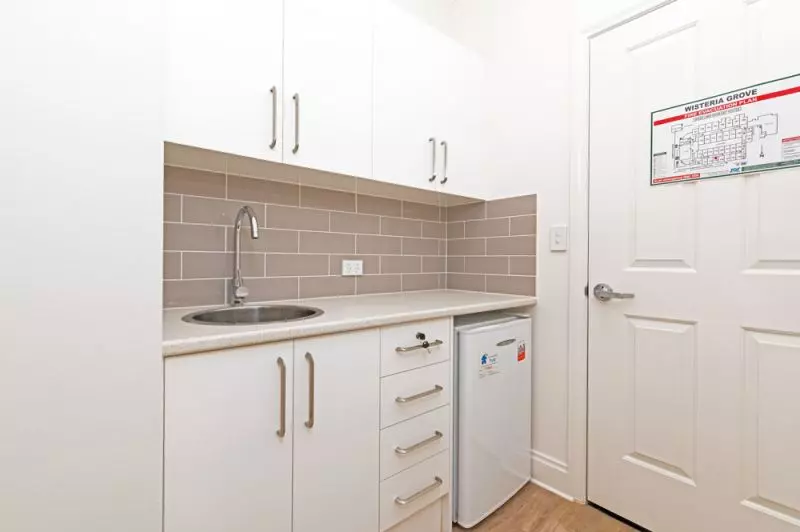 Spacious and light filled serviced apartment