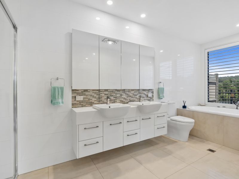 Site 138 - Established Grand Aston