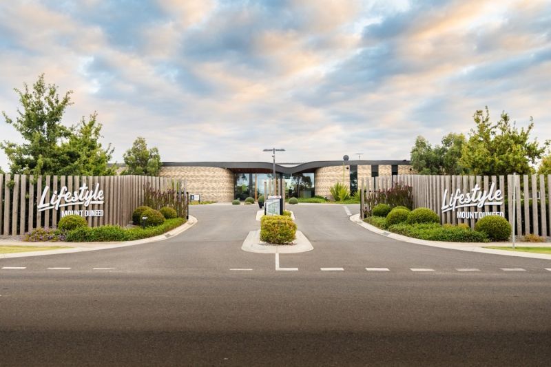 Lifestyle Communities Mount Duneed - Prime corner block, stylish Patterson home