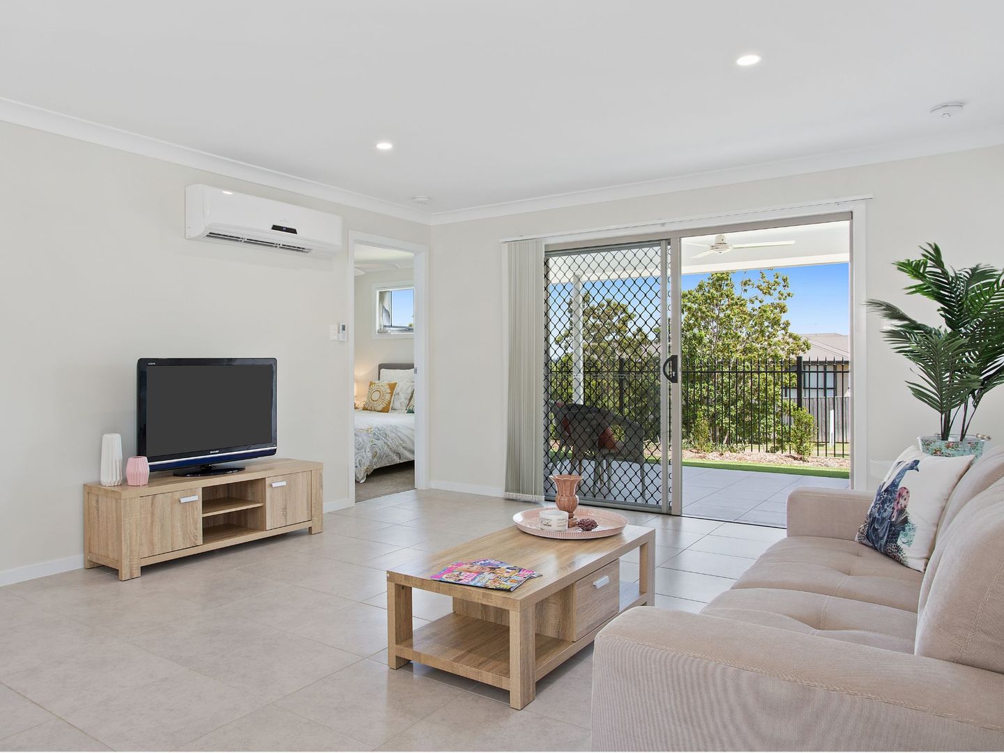 Villa 10 | 3 bed + 1 bath + powder