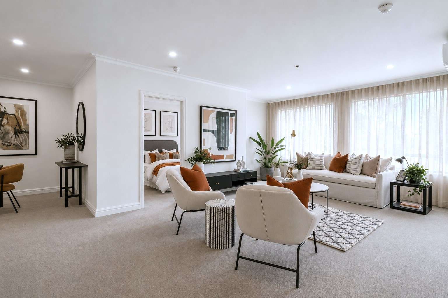 Large two-bedroom apartment on the third floor