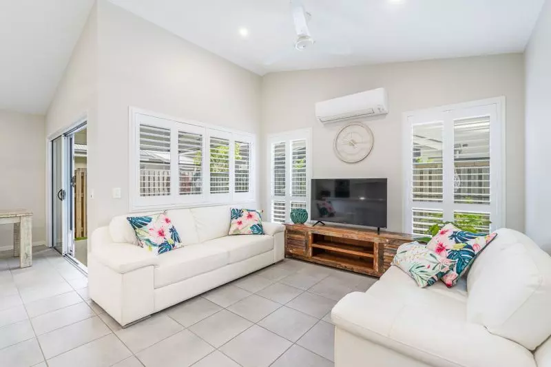 Fresh, Modern Haven with Private Entertaining