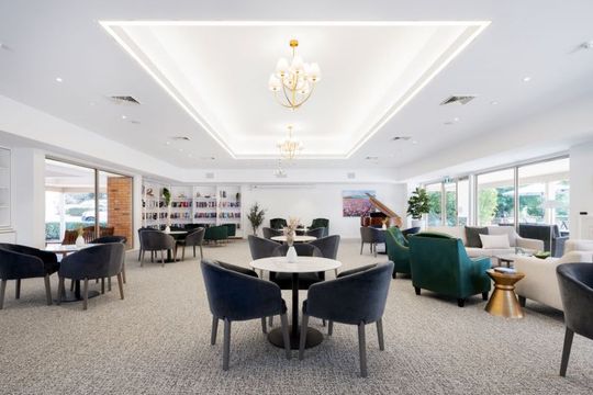 Beautiful architect-designed one-bedroom apartment