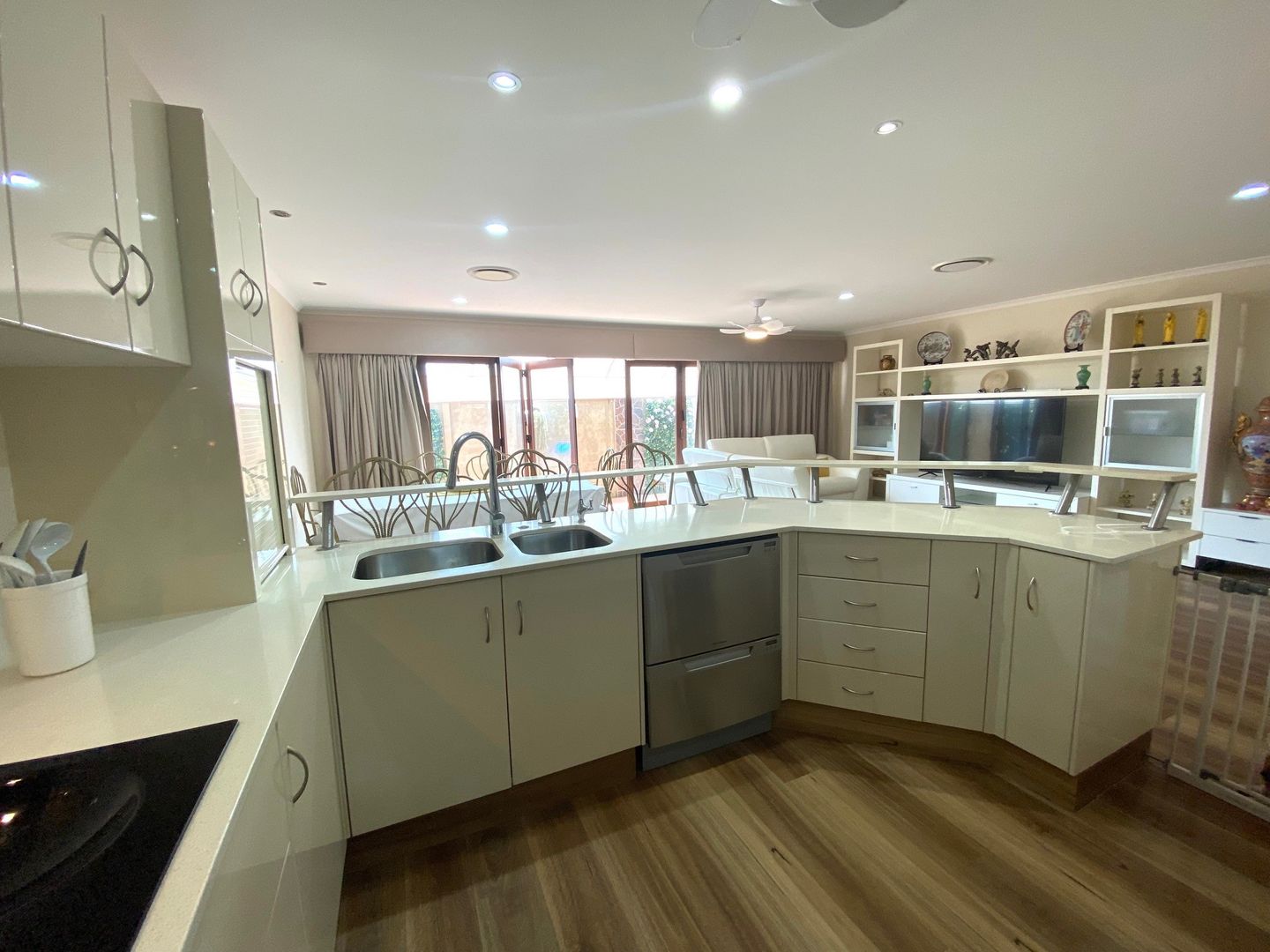 RARE OPPORTUNITY OUTLOOK 51