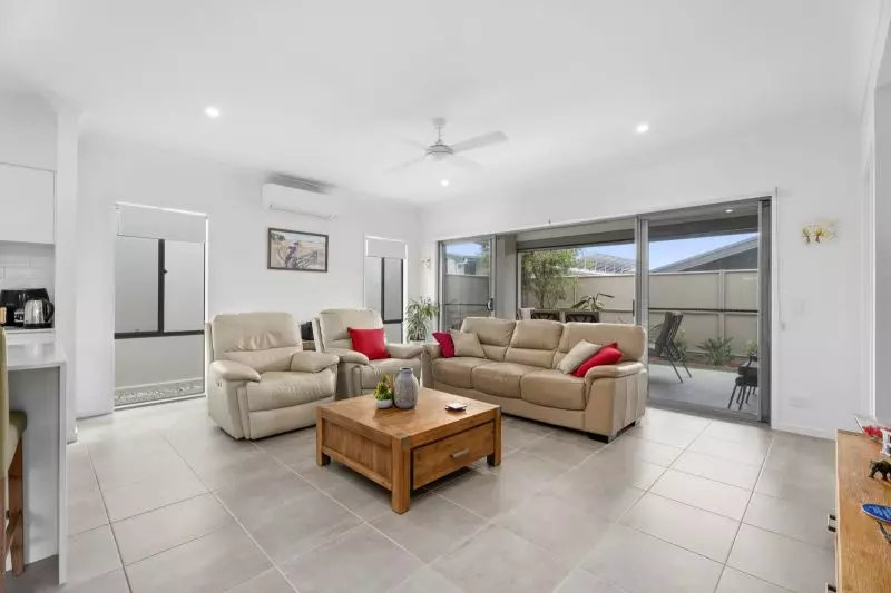 Site 91 - Established Crest Mare