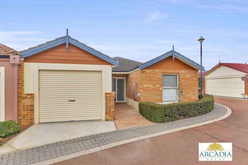 ARCADIA WATER MADDINGTON - Ideal Location, Close to Clubhouse, 2 Bedroom + Study