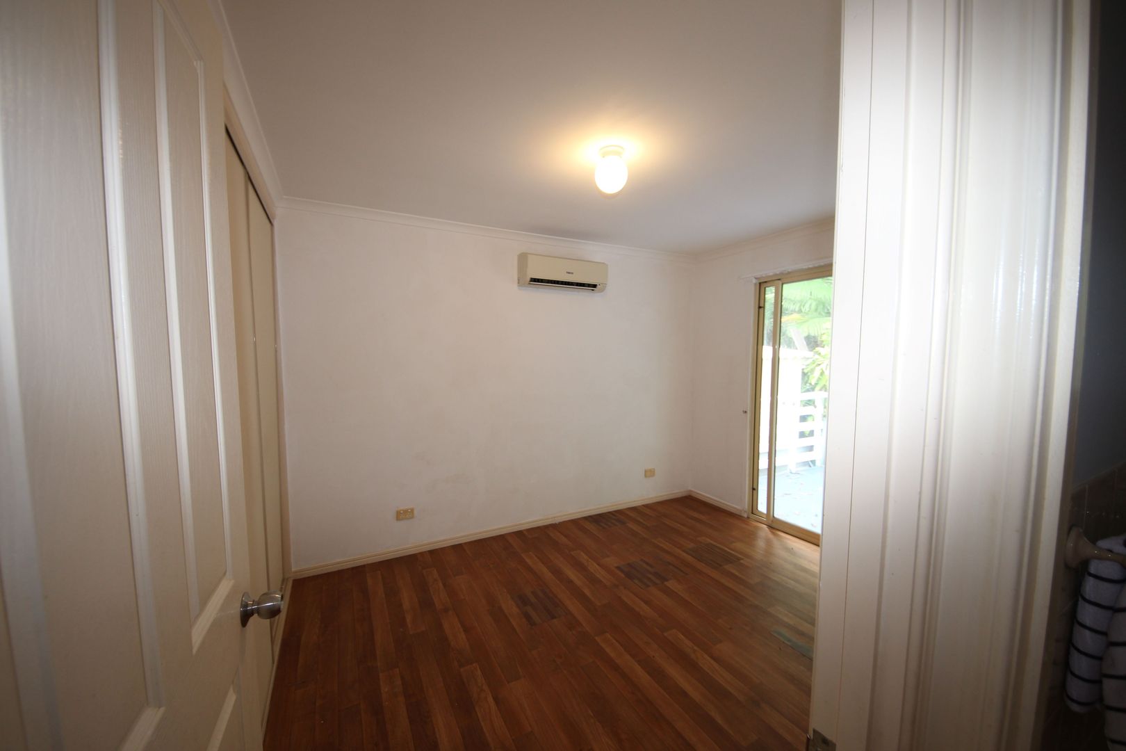 The Palms Village - 1 Bedroom - Renovators Delight