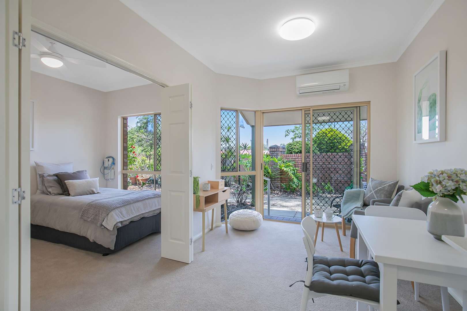 One-bedroom serviced apartment - Under refurbishment