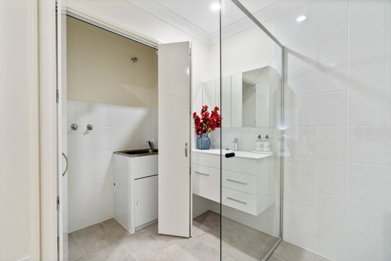 Two-bedroom bayside living at its finest