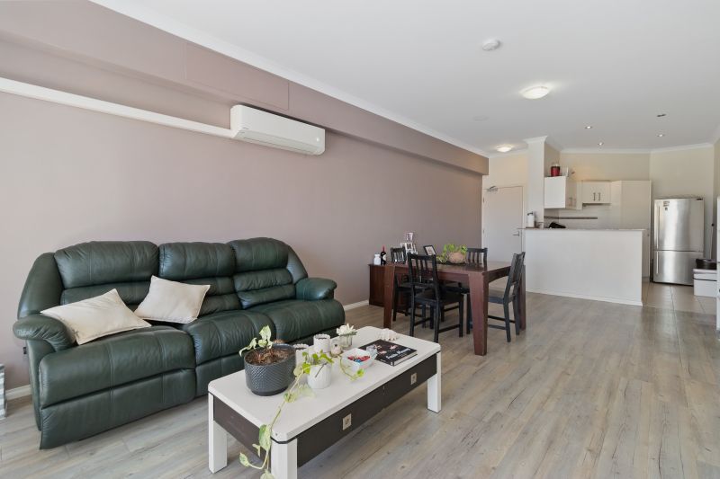 Central Living & Resort Style!