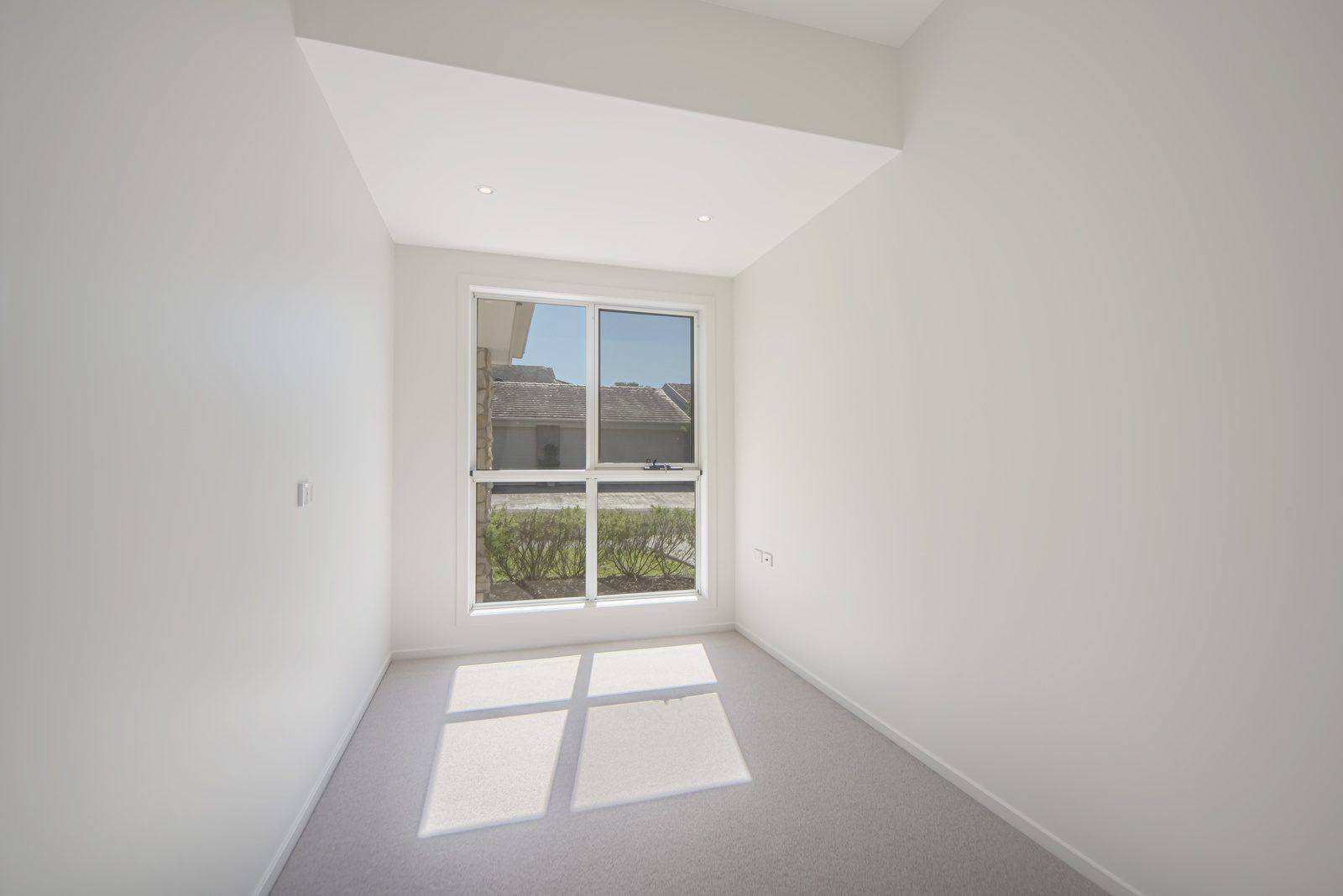 Spacious Coastal Villa with Room to Move