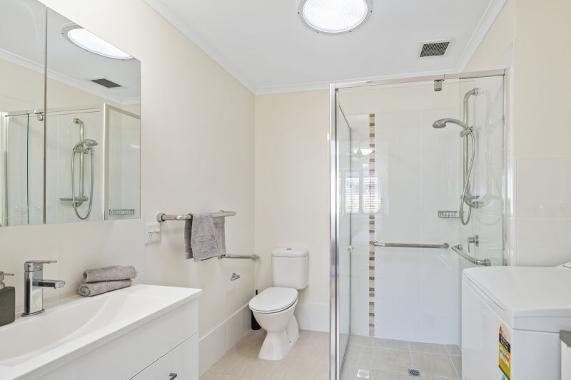 Superbly spacious apartment with garden views