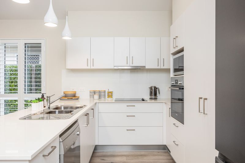 Picture Perfect – Tranquil, Relaxed Living!