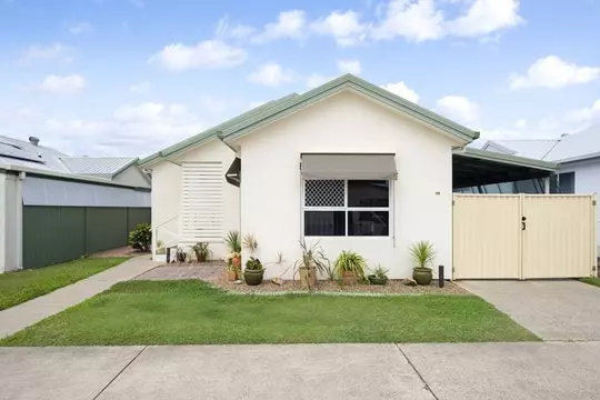 Move in Ready 2-bedroom home!