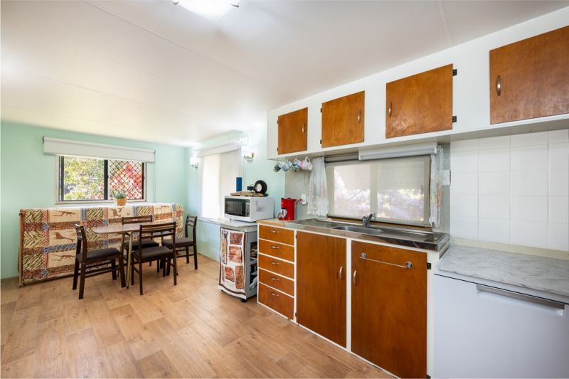 AFFORDABLE LIVING, BEACH A STROLL AWAY