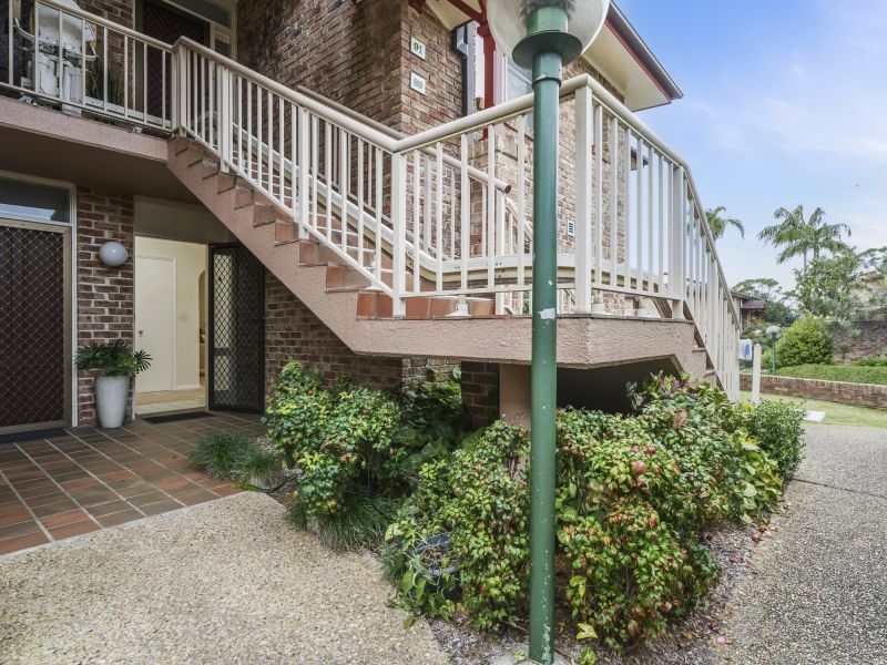 Spacious ground floor villa with garden outlook