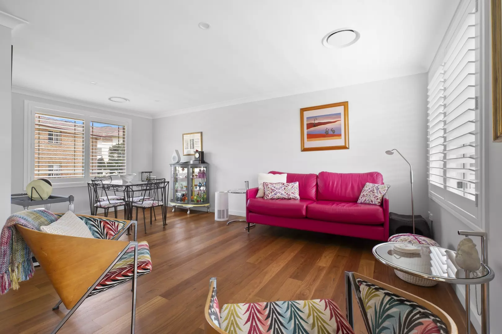 Fully Renovated Upstairs Unit – Move Straight In