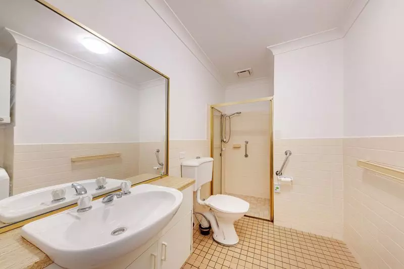 Fully Renovated Studio Apartment -balcony and views