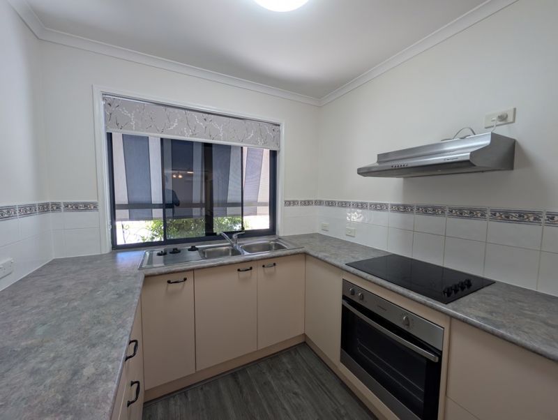 Relaxed Living in Regal Waters