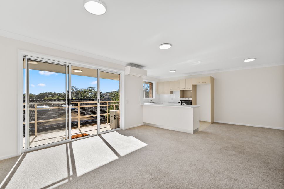 Refurbished and Light-filled 2 Bedroom Home - Simpson of Gallipoli 615