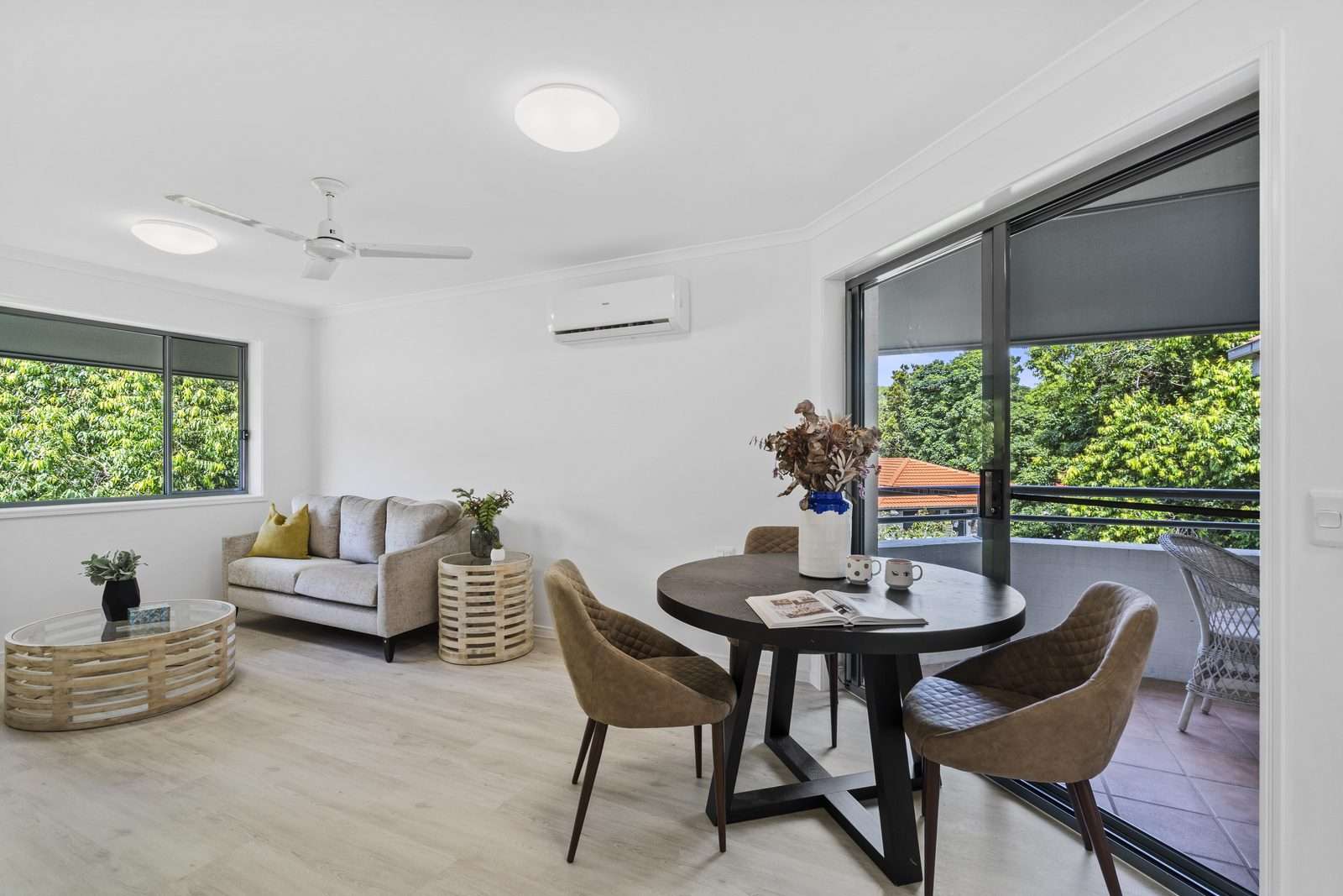Beautiful home with services