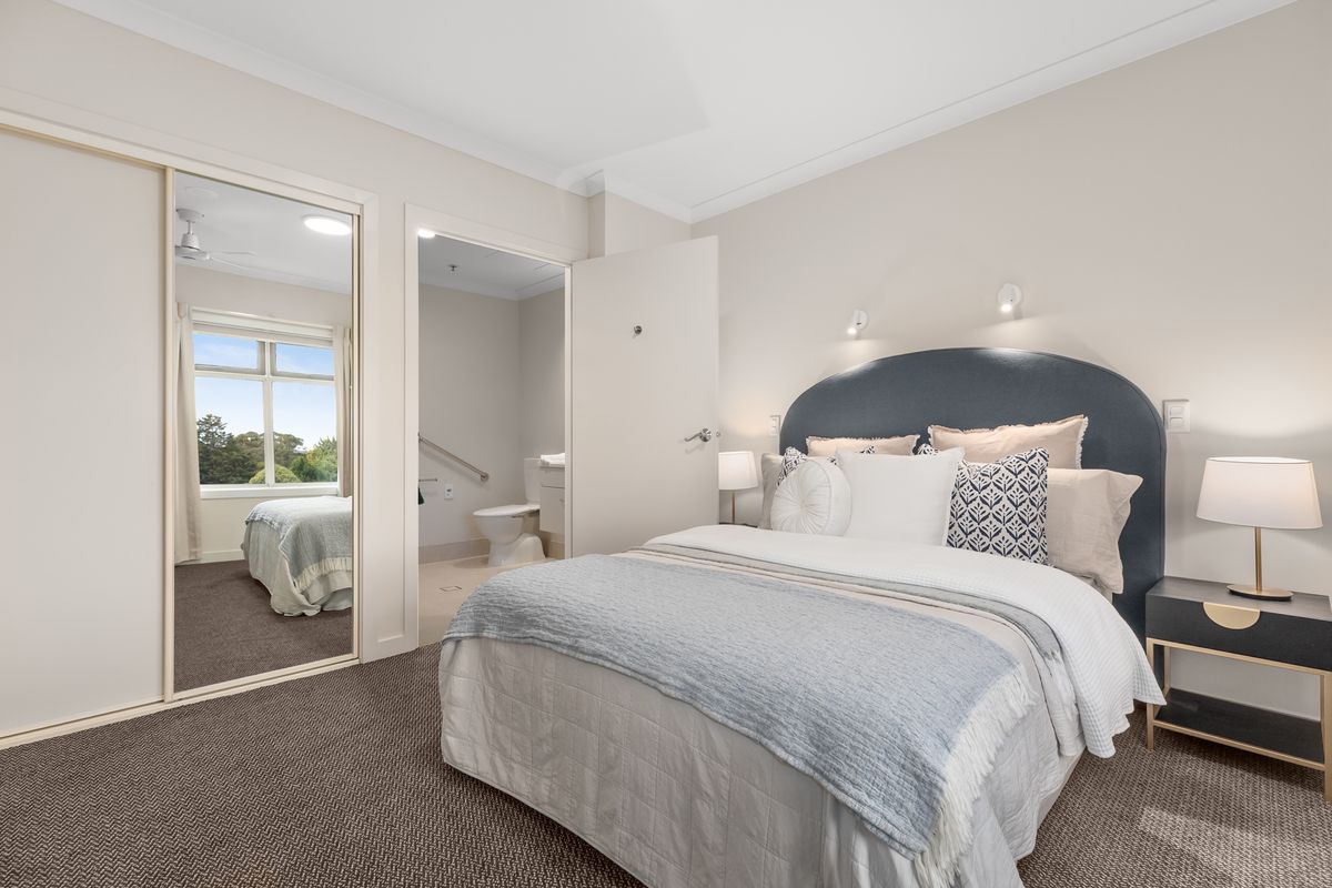 Garden Views and Sunshine - One-bedroom Apartment