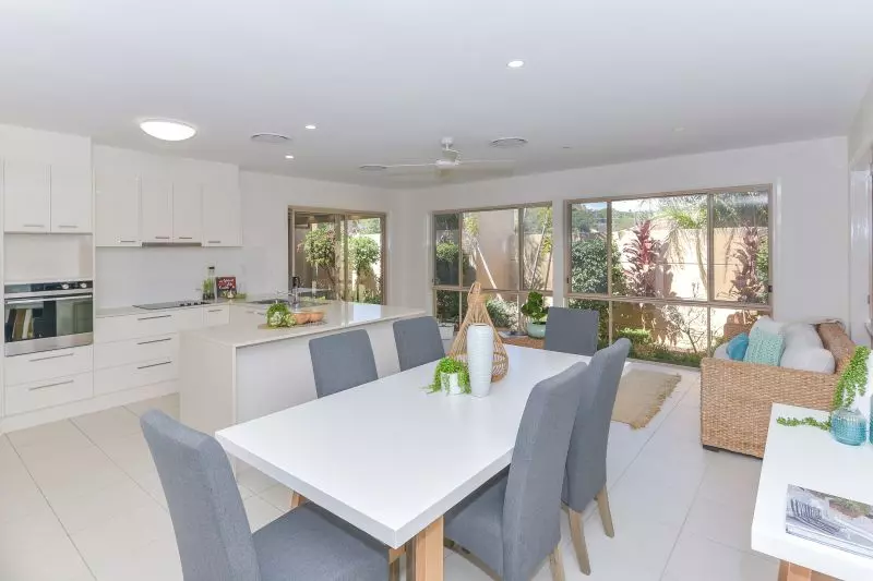 Fully refurbished freestanding villa