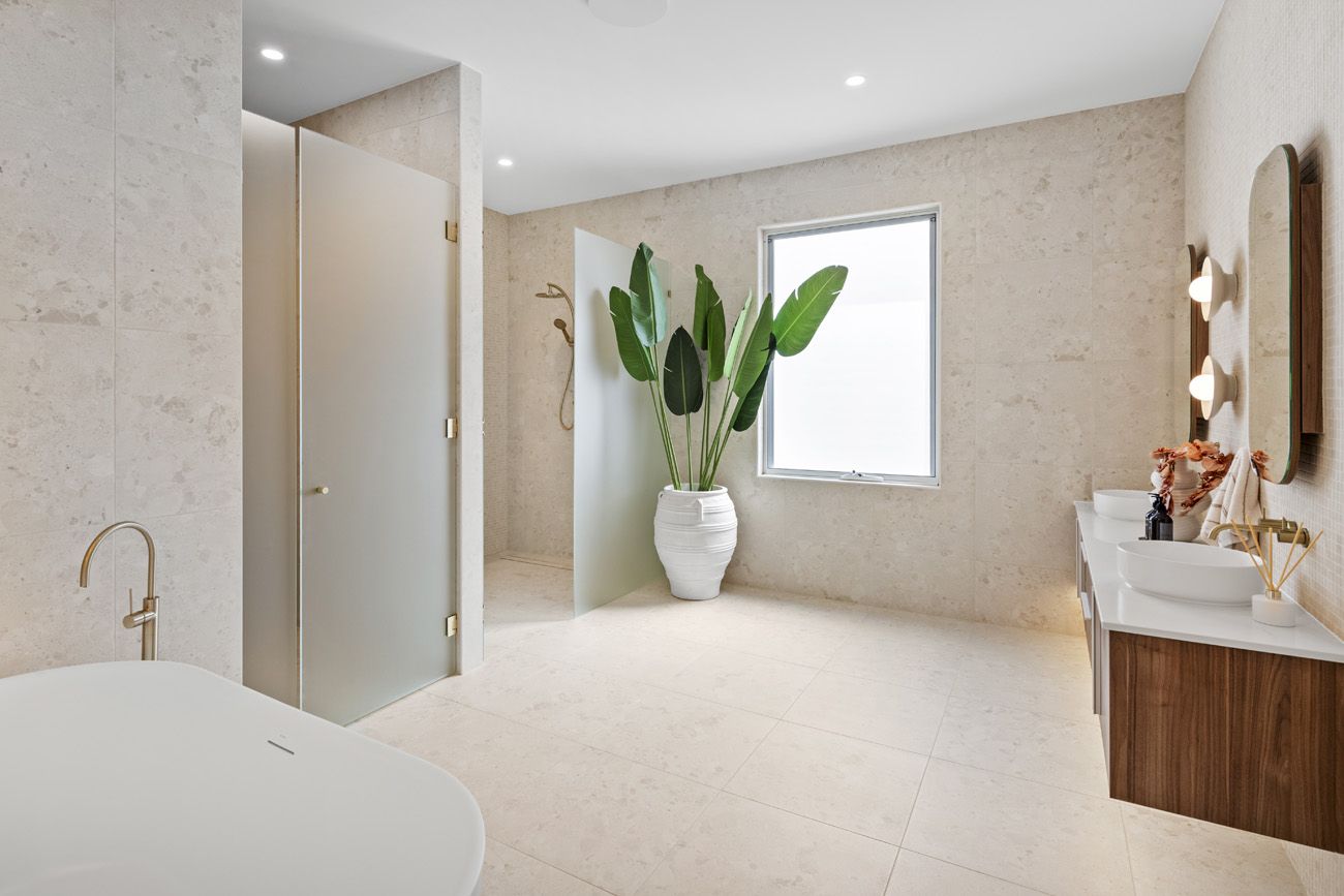 Montebello by Palm Lake Resort Pelican Waters