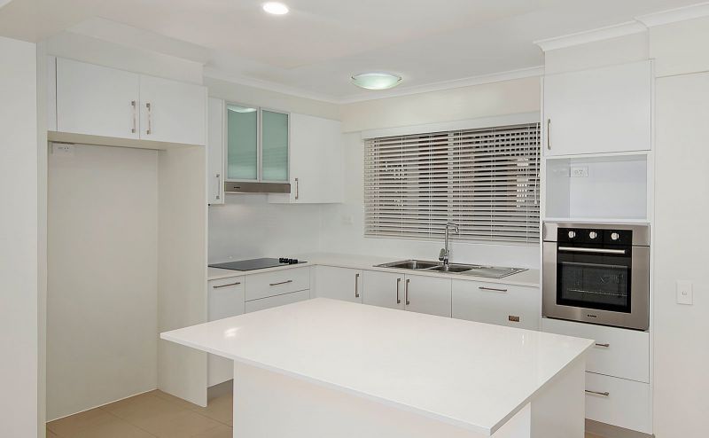 Spacious ground floor 2 bedroom unit